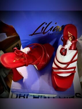 Liliana Red Strappy Flared Block Platform Heels Sz.7 NIB